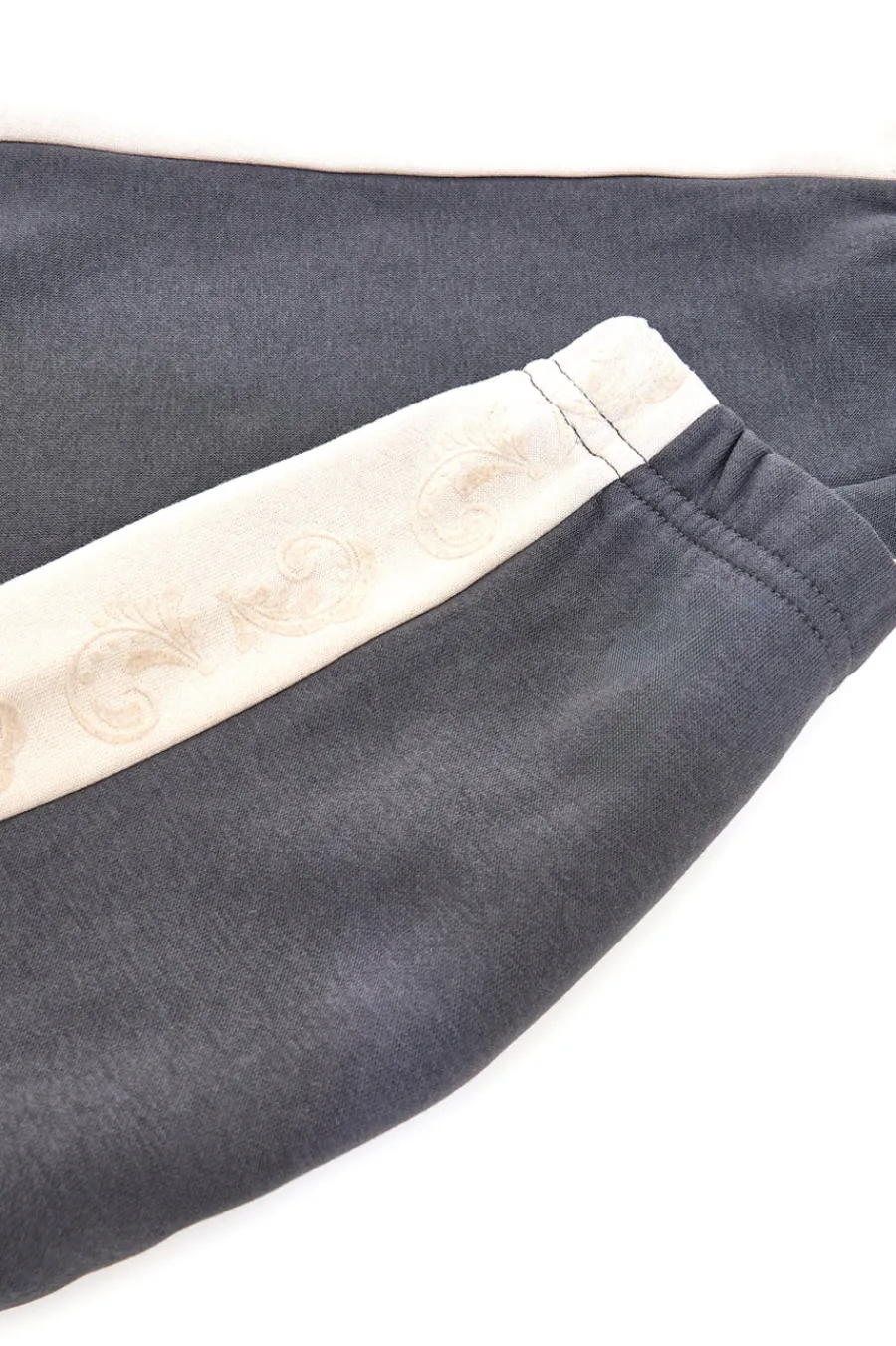 PITT KIDS Pantaloni grigio antracite con bande laterali e stampa beige PT-KP-020